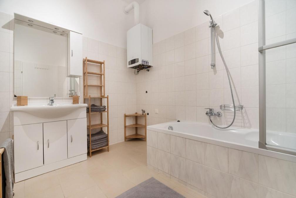 Caring Family Apartment Close To The Center Wien Eksteriør bilde
